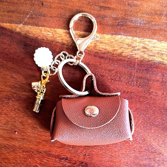Brown Vegan Leather Keychain Holder with Gold Coffee Theme Charms. New - Picture 1 of 6